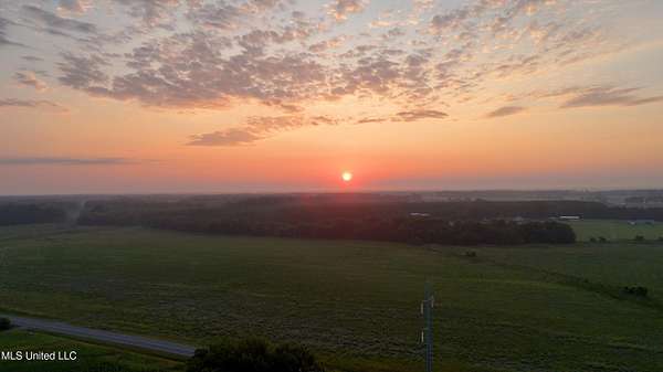 5.6 Acres of Residential Land for Sale in Lena, Mississippi