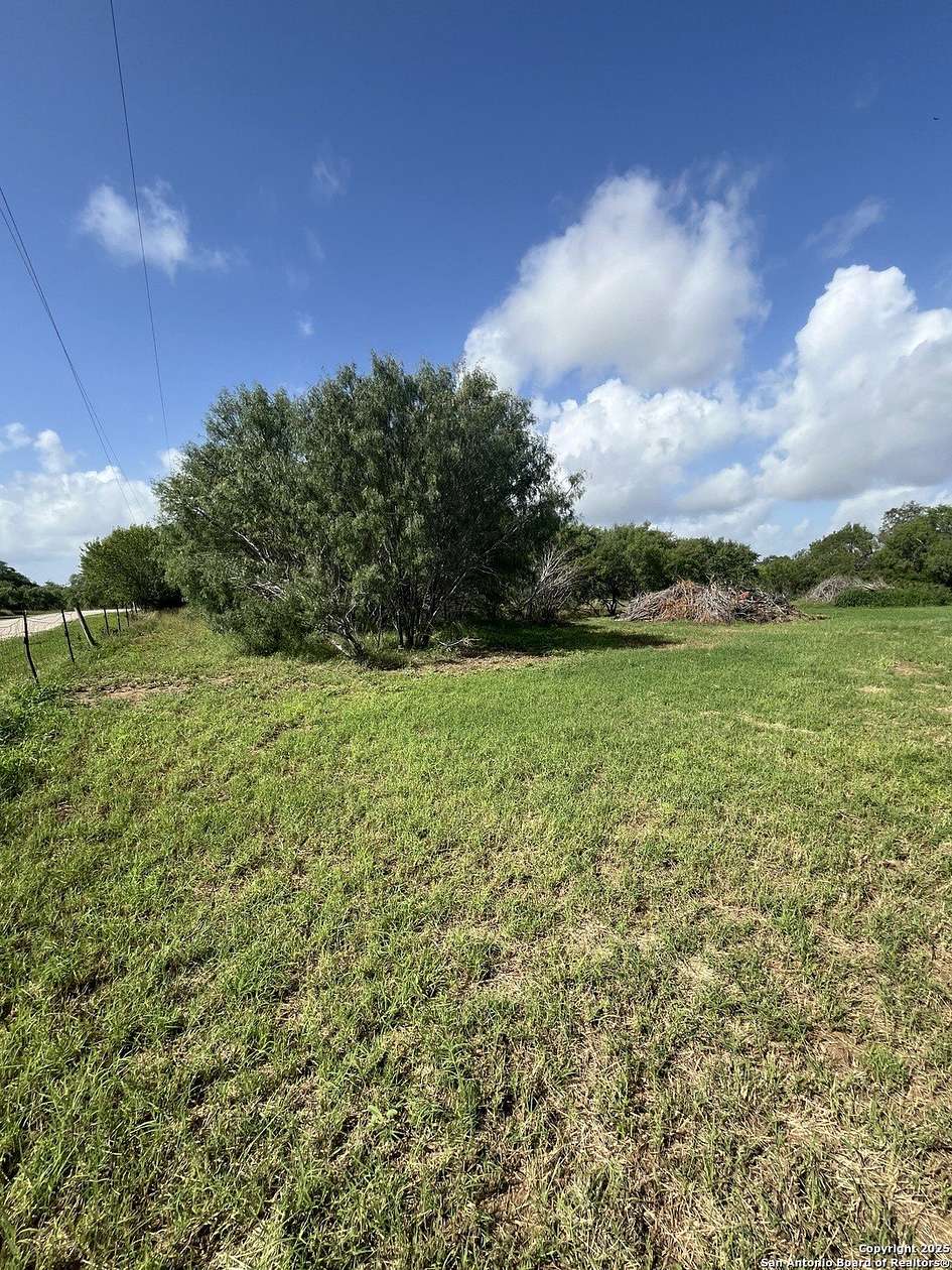 5 Acres of Mixed-Use Land for Sale in Jourdanton, Texas