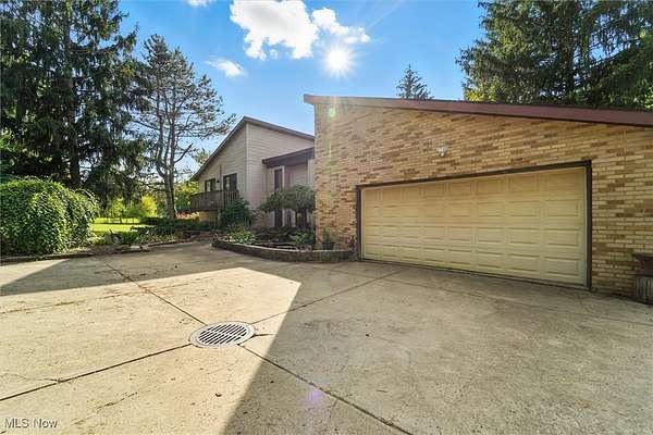 5.18 Acres of Residential Land with Home for Sale in Chesterland, Ohio