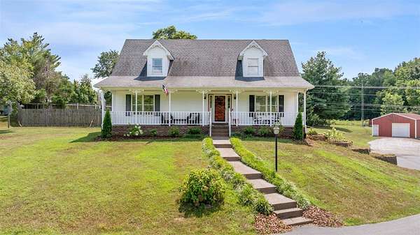 5 Acres of Residential Land with Home for Sale in Alvaton, Kentucky