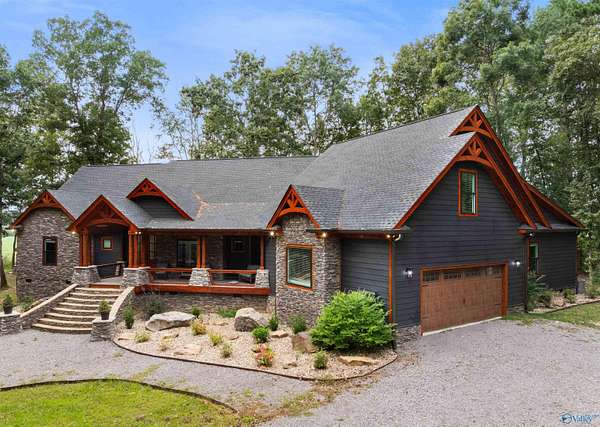 2 Acres of Residential Land with Home for Sale in Rainsville, Alabama