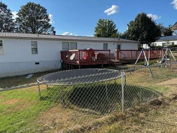 2.83 Acres of Residential Land with Home for Sale in Cynthiana, Kentucky