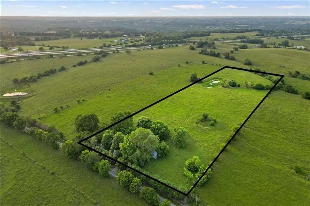 9.84 Acres of Residential Land for Sale in Kearney, Missouri