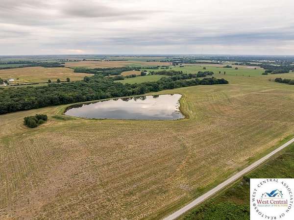 29 Acres of Land for Sale in Windsor, Missouri