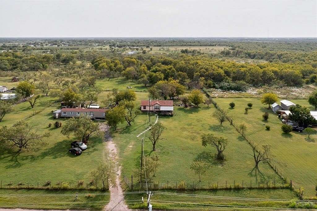 2.4 Acres of Residential Land with Home for Sale in Kaufman, Texas