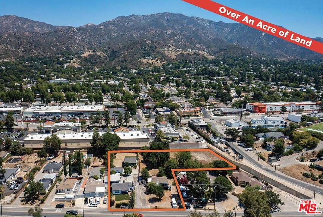 1 Acre of Mixed-Use Land for Sale in Tujunga, California