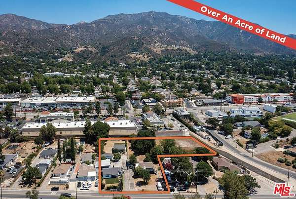 1 Acre of Mixed-Use Land for Sale in Tujunga, California