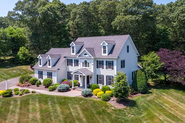 1.84 Acres of Residential Land with Home for Sale in Essex, Connecticut