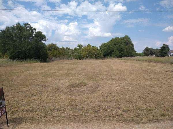 0.04 Acres of Residential Land for Sale in Granbury, Texas