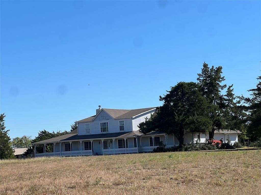 7 Acres of Land with Home for Sale in Cumby, Texas