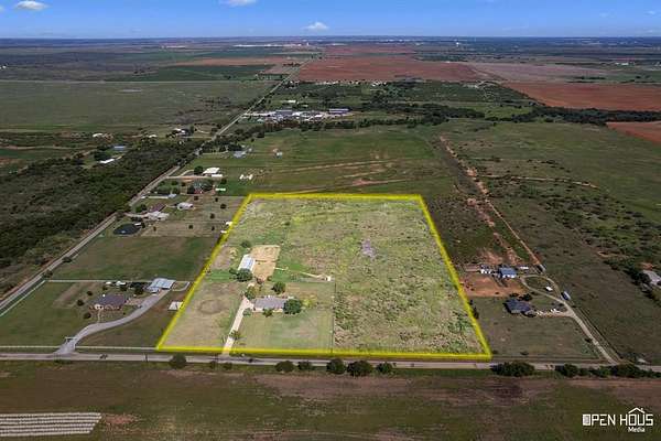 15 Acres of Land with Home for Sale in Iowa Park, Texas