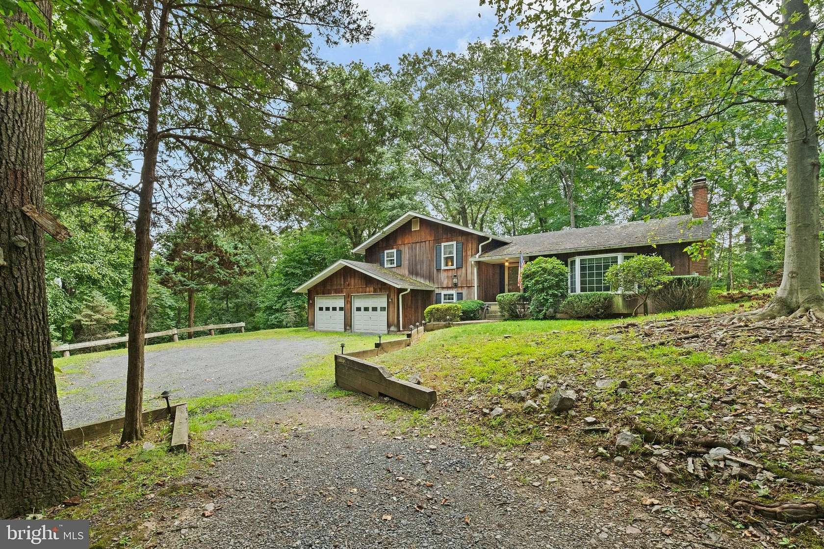 3.5 Acres of Residential Land with Home for Sale in Kintnersville, Pennsylvania