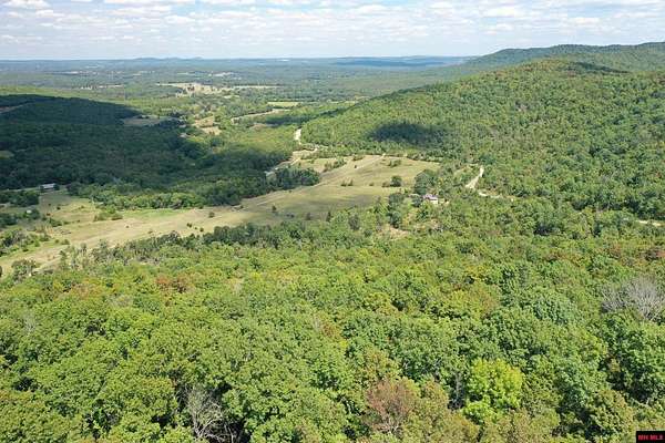 34 Acres of Land for Sale in Flippin, Arkansas