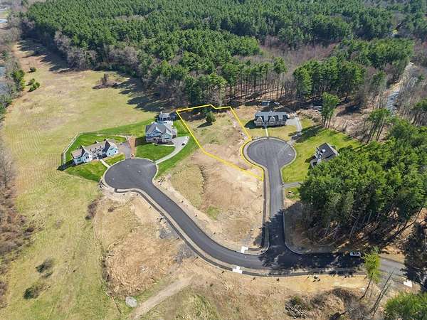 0.96 Acres of Residential Land for Sale in Topsfield, Massachusetts
