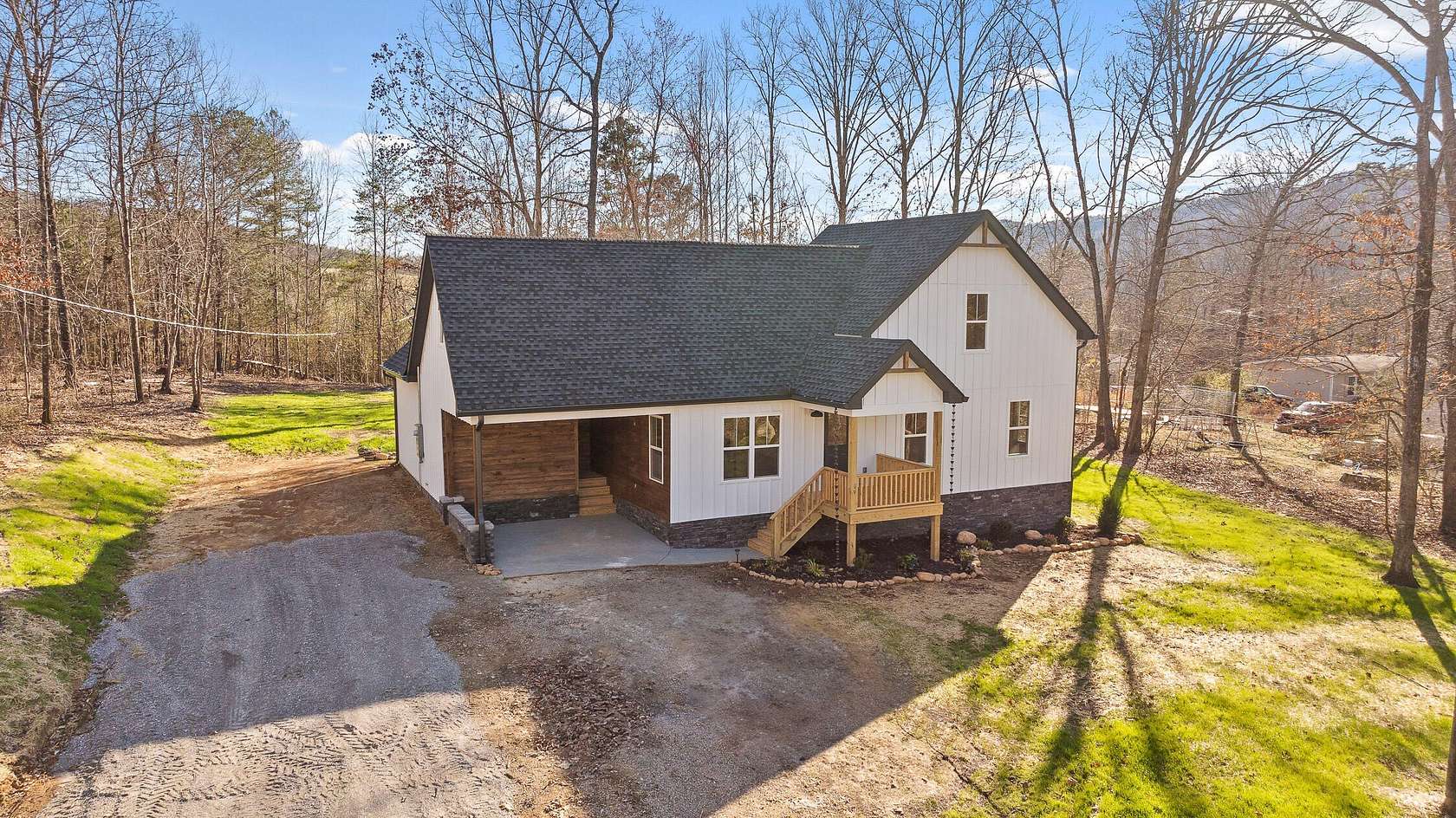 1.69 Acres of Residential Land with Home for Sale in Trenton, Georgia