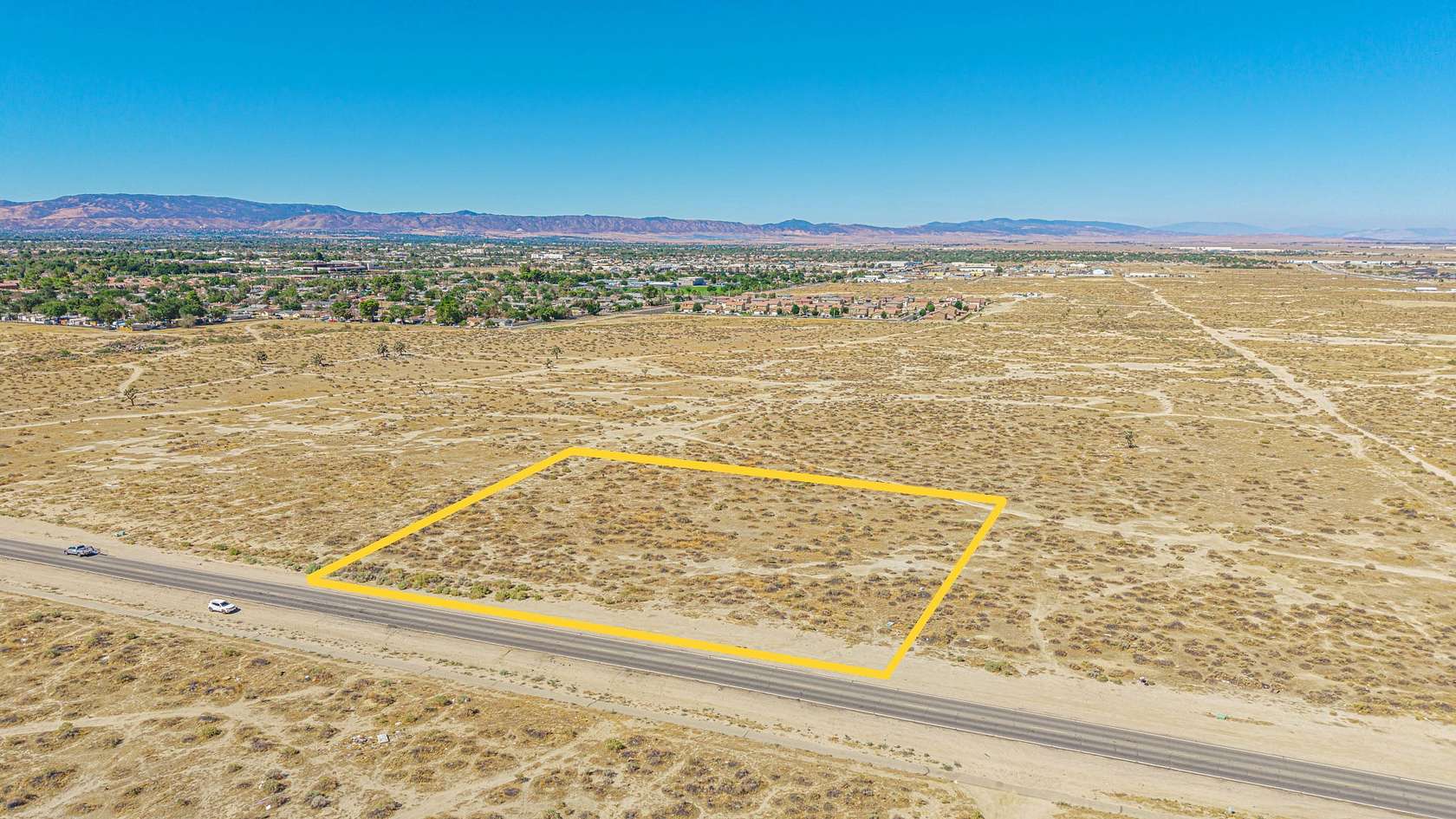 2 Acres of Residential Land for Sale in Lancaster, California