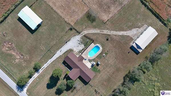 4 Acres of Residential Land with Home for Sale in Hodgenville, Kentucky