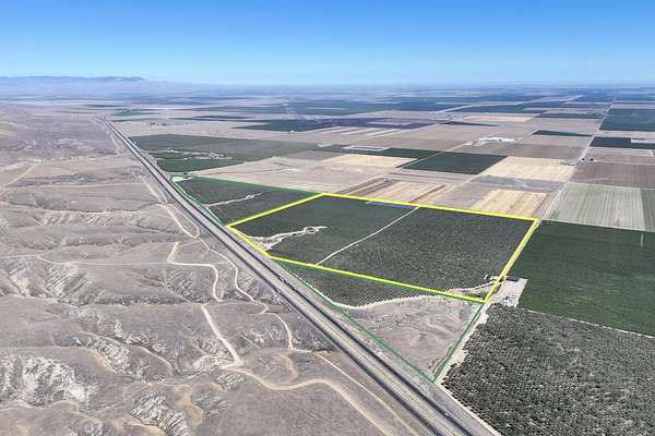 160 Acres of Agricultural Land for Sale in Kettleman City, California