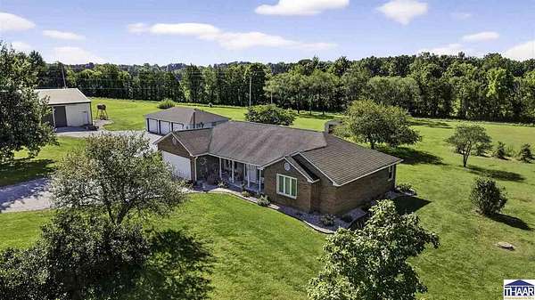 9.5 Acres of Residential Land with Home for Sale in Bowling Green, Indiana