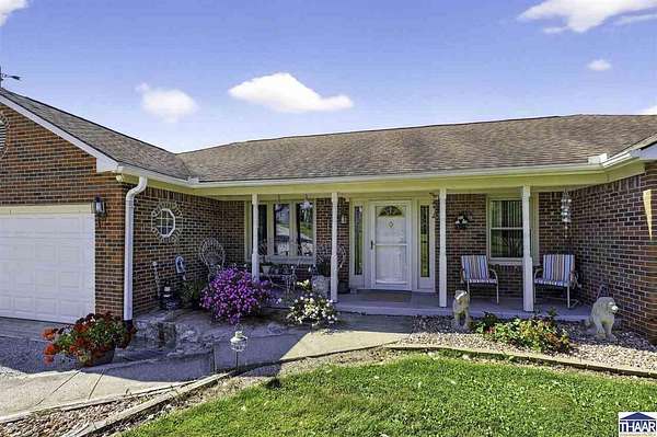 9.5 Acres of Residential Land with Home for Sale in Bowling Green, Indiana