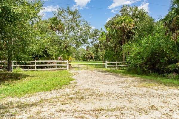 2.5 Acres of Residential Land for Sale in Clewiston, Florida