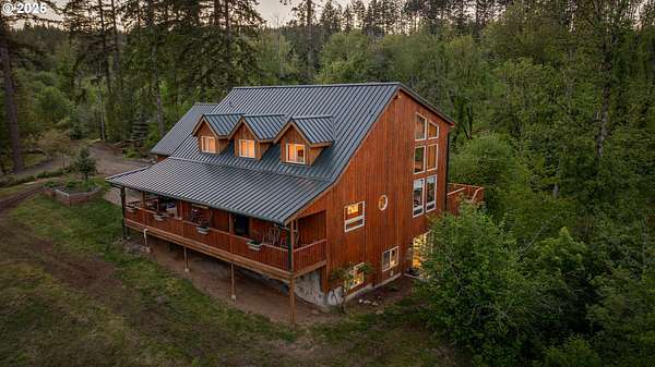 9 Acres of Residential Land with Home for Sale in Willamina, Oregon