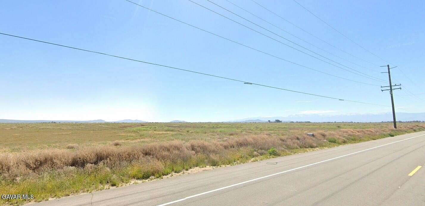 20 Acres of Agricultural Land for Sale in Lancaster, California