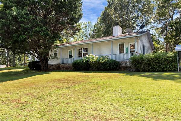 2.15 Acres of Residential Land with Home for Sale in Cleveland, Georgia