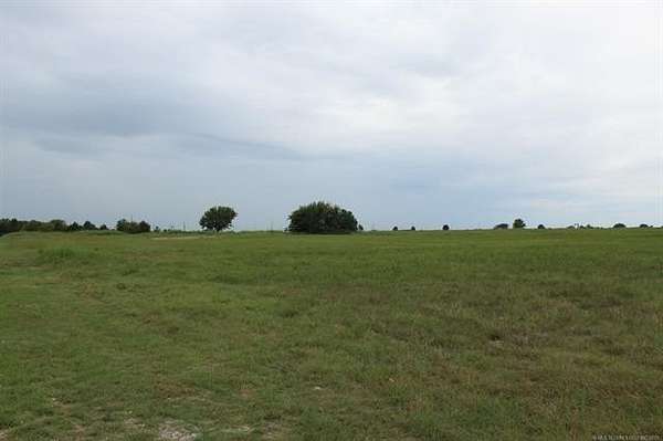 1.24 Acres of Residential Land for Sale in Pryor, Oklahoma