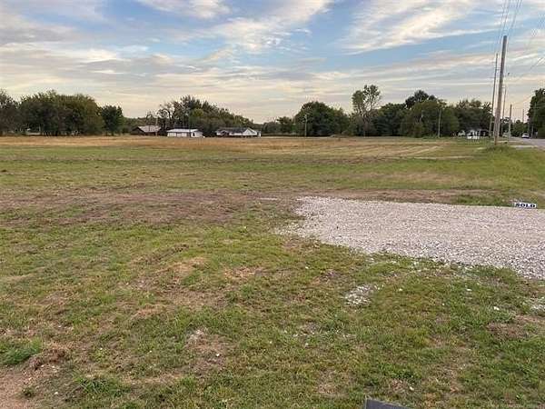 1.24 Acres of Residential Land for Sale in Pryor, Oklahoma