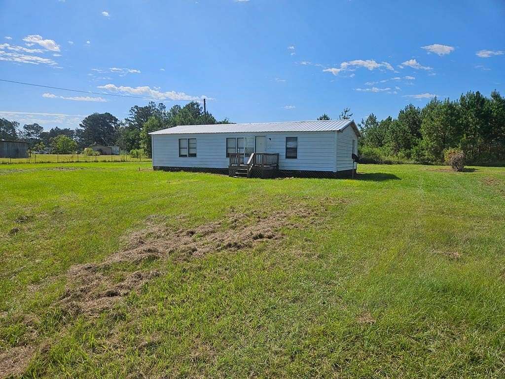 2 Acres of Residential Land with Home for Sale in Nashville, Georgia