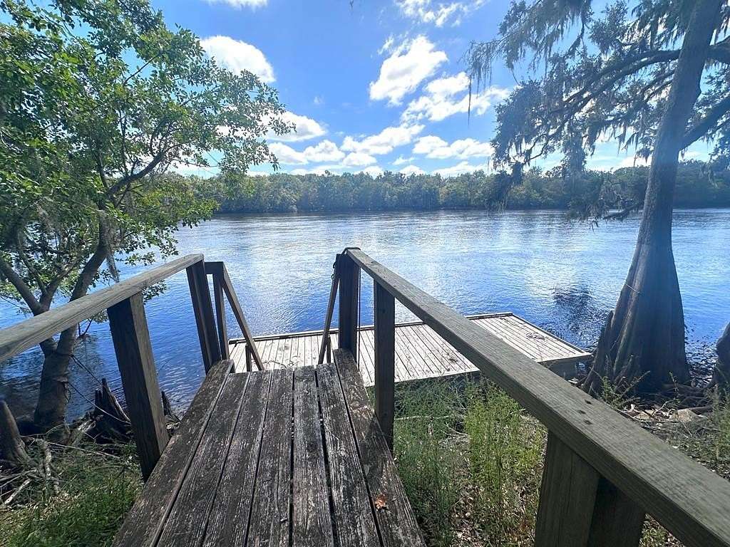 1.16 Acres of Land for Sale in Old Town, Florida