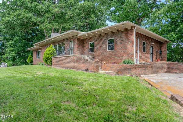 3.16 Acres of Residential Land with Home for Sale in Seymour, Tennessee