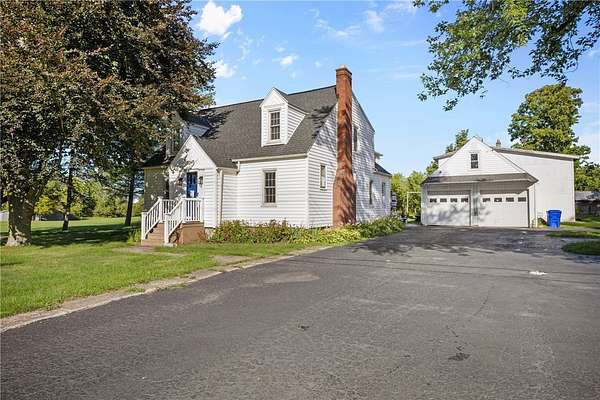 4.87 Acres of Residential Land with Home for Sale in Clarkson, New York