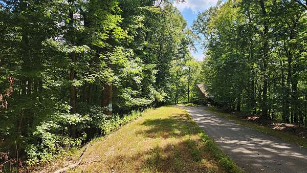 1 Acre of Residential Land for Sale in Smithville, Tennessee