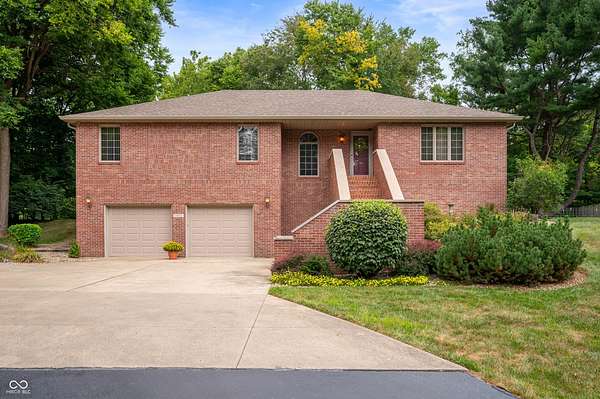 1.58 Acres of Residential Land with Home for Sale in Anderson, Indiana