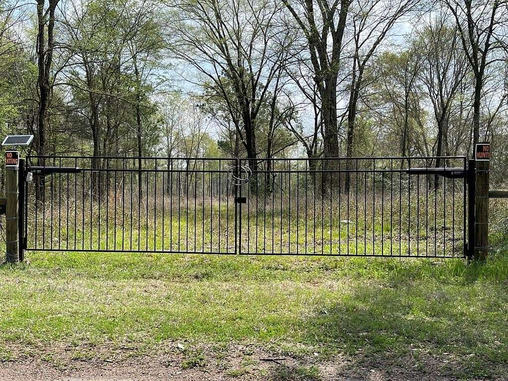 40 Acres of Recreational & Residential Land for Sale in Palestine, Texas