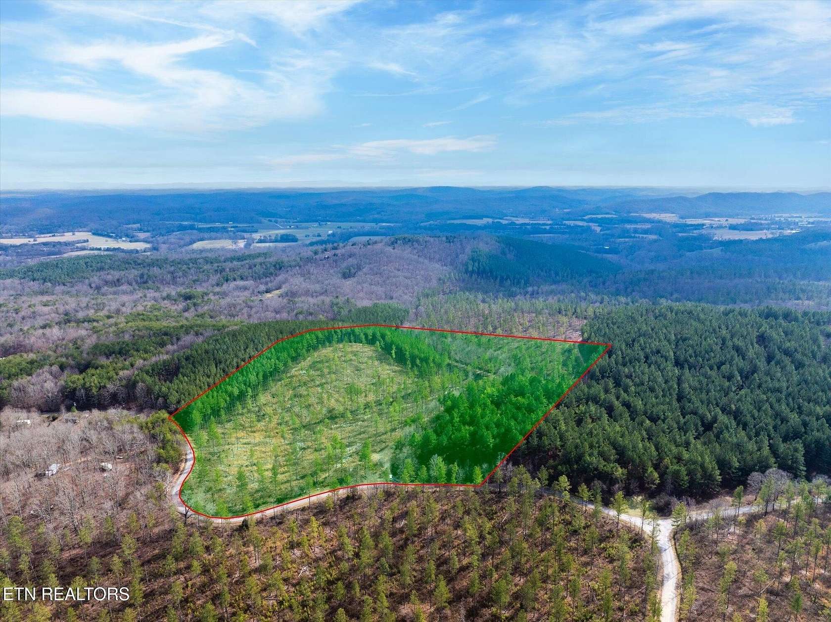 27.6 Acres of Land for Sale in Decatur, Tennessee