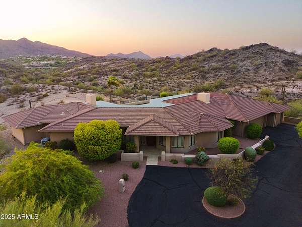 1.6 Acres of Residential Land with Home for Sale in Phoenix, Arizona