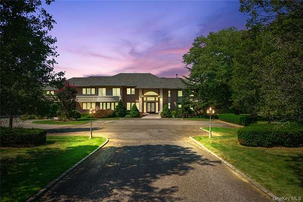 4 Acres of Residential Land with Home for Sale in Old Westbury, New York