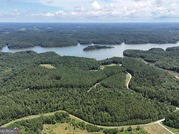 6 Acres of Residential Land for Sale in Elberton, Georgia