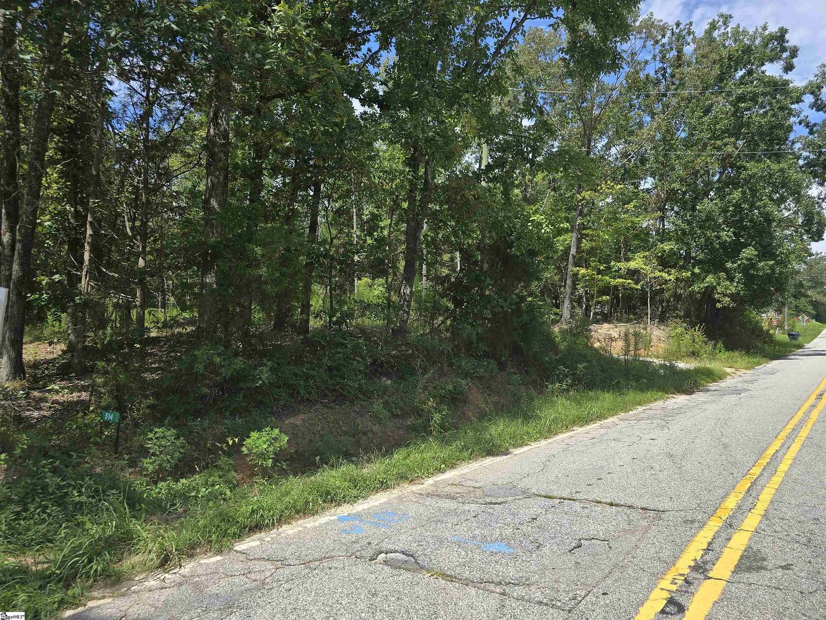 9 Acres of Residential Land for Sale in Laurens, South Carolina