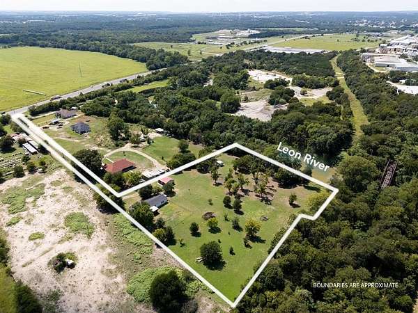 3.84 Acres of Residential Land with Home for Sale in Temple, Texas