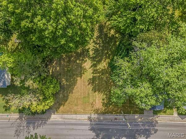 0.33 Acres of Residential Land for Sale in Lebanon, Illinois