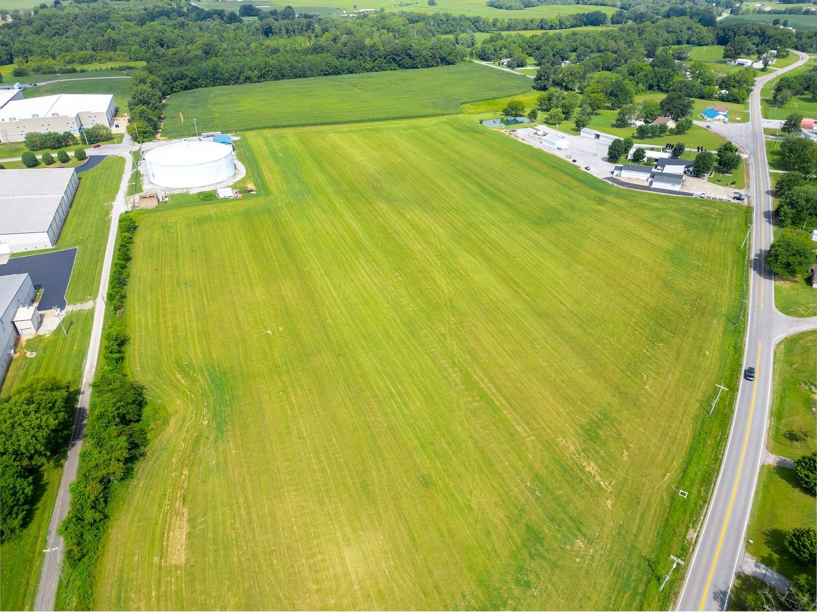 20.5 Acres of Commercial Land for Sale in Springfield, Tennessee
