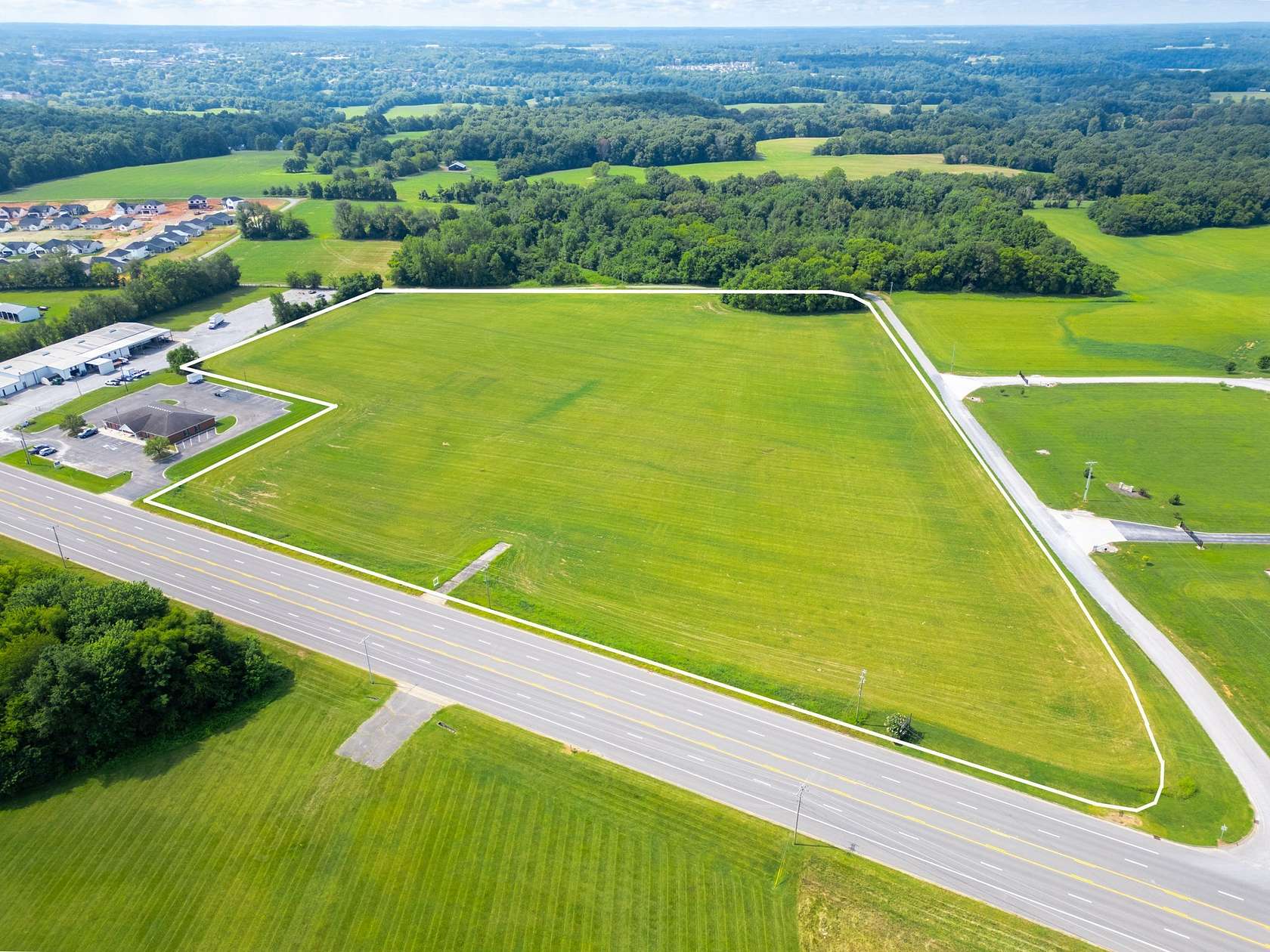 17 Acres of Commercial Land for Sale in Springfield, Tennessee