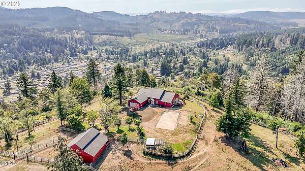 5 Acres of Residential Land with Home for Sale in Otis, Oregon