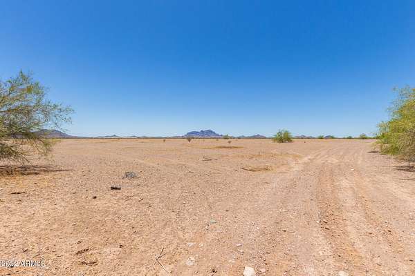 1.38 Acres of Residential Land for Sale in Tonopah, Arizona
