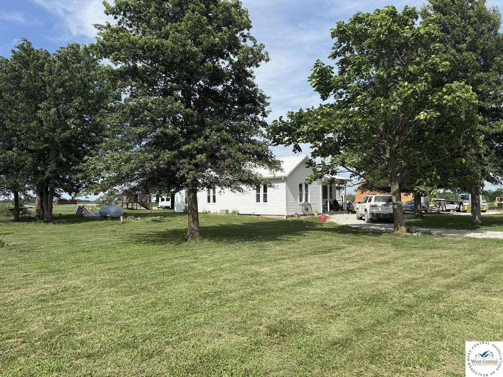 11 Acres of Land with Home for Sale in Centerview, Missouri