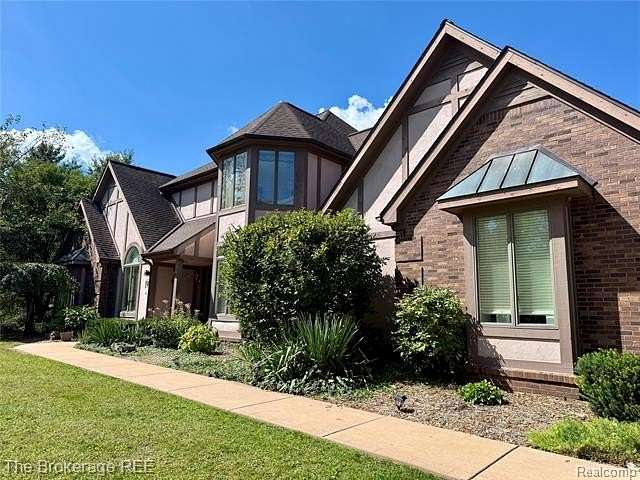 5 Acres of Residential Land with Home for Sale in South Lyon, Michigan